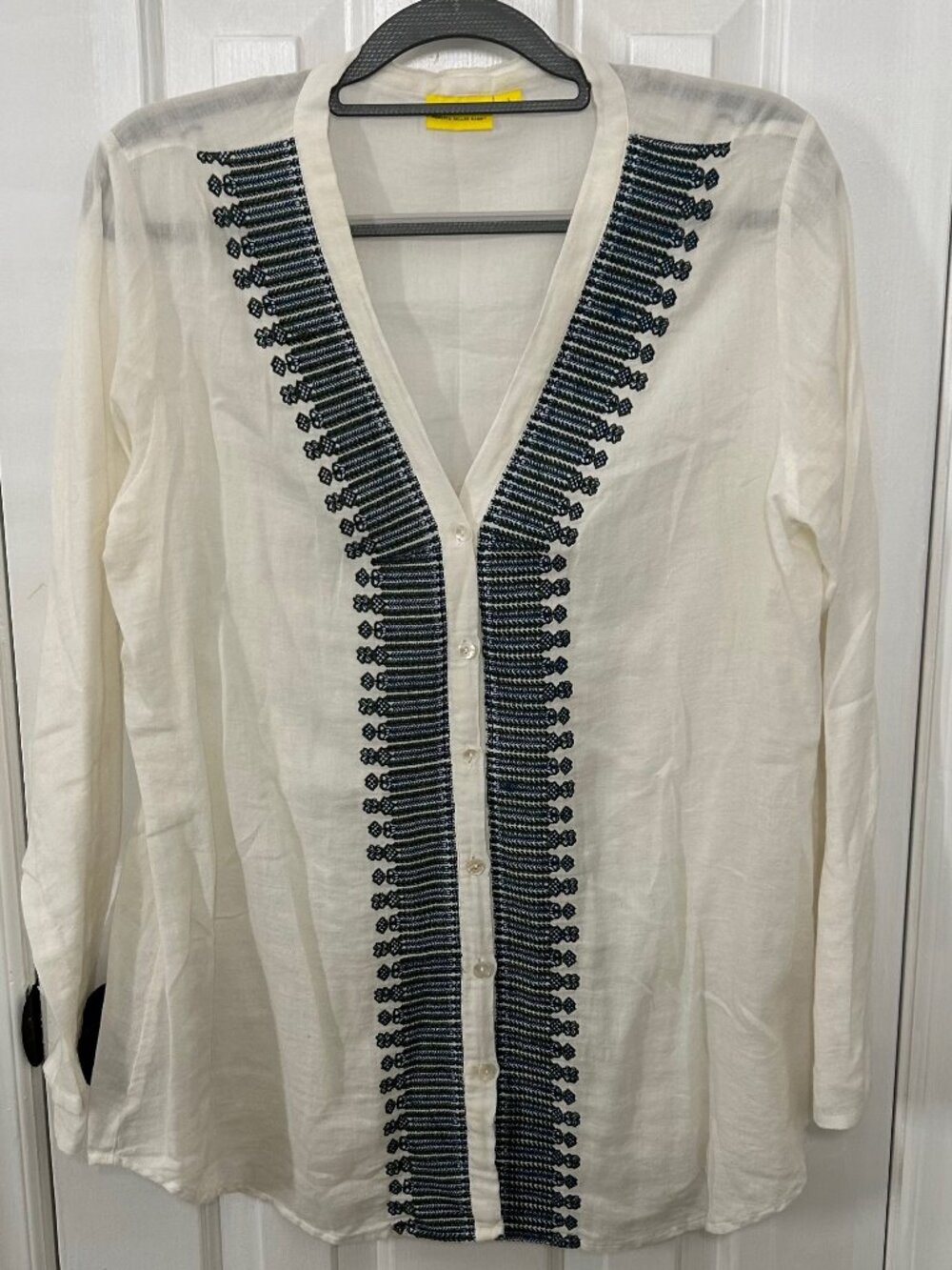 Roller Rabbit Size L Large White Embroidered Tunic